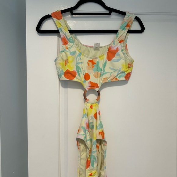 Montce | Helena Floral Ky One-Piece Swimsuit - Picture 3 of 7